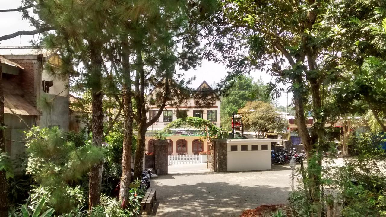 La Oma Hotel Lembang Exterior foto
