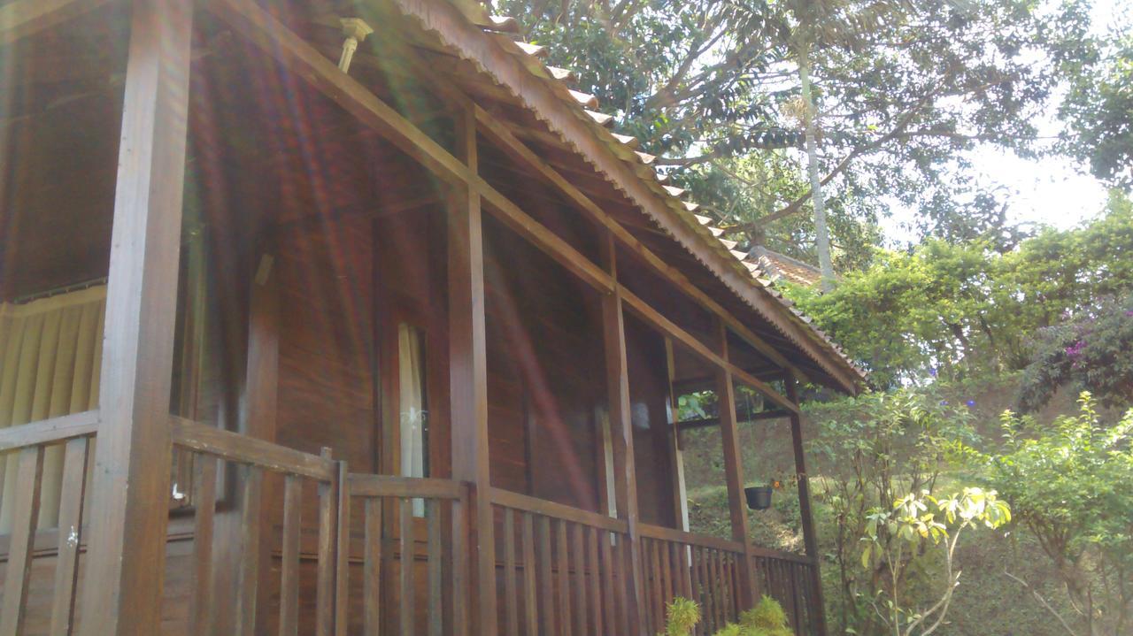 La Oma Hotel Lembang Exterior foto