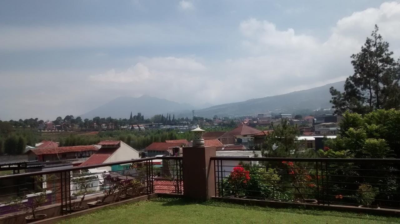 La Oma Hotel Lembang Exterior foto